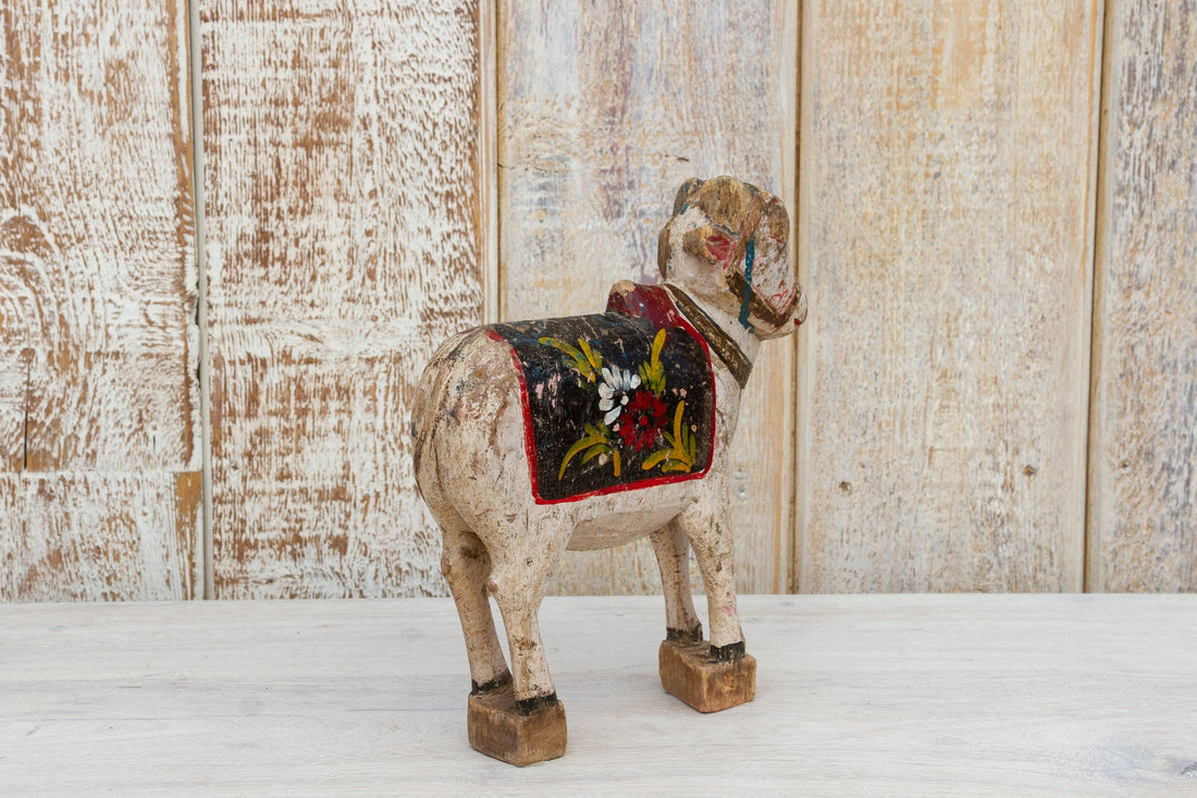 Kaila Wooden Painted Nandi Statue