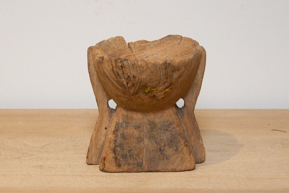 Rustic Teak Seeder Candleholder-Sambabur
