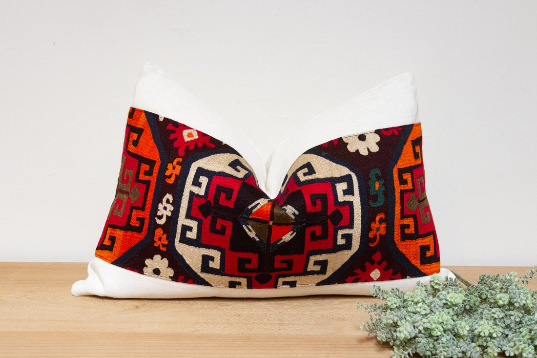Lasya Antique Lakai Tribe Linen Pillow