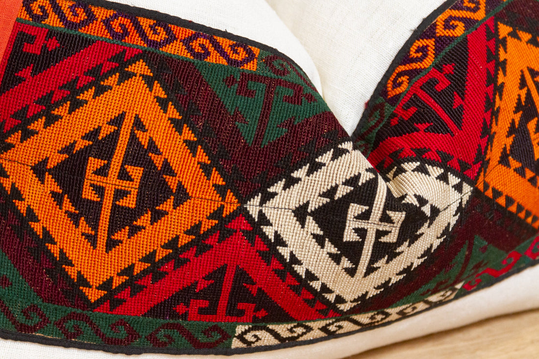Omina Antique Lakai Tribe Linen Pillow