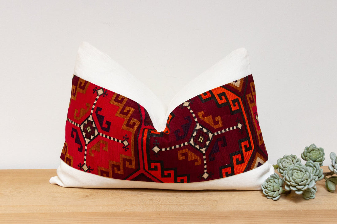 Aabir Antique Lakai Tribe Linen Pillow