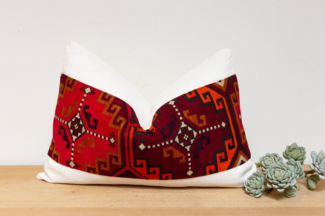 Aabir Antique Lakai Tribe Linen Pillow