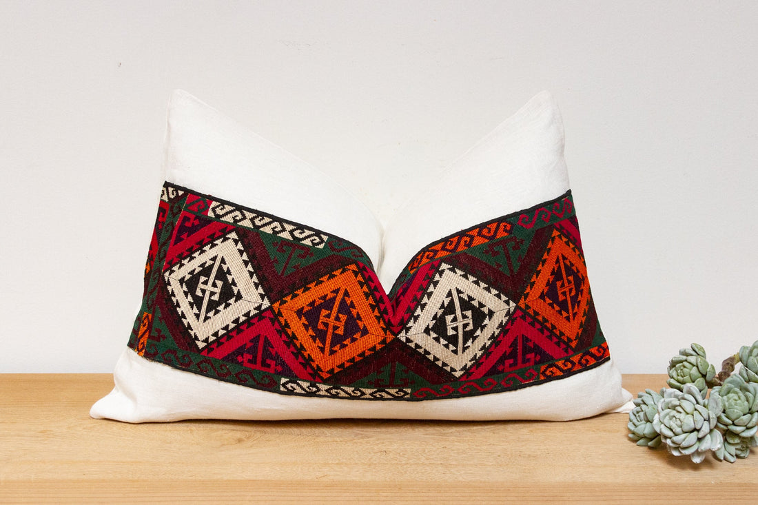 Taara Antique Lakai Tribe Linen Pillow
