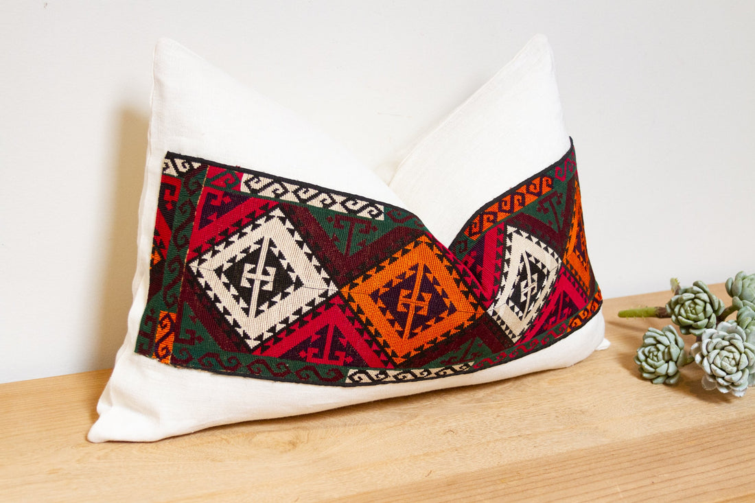 Taara Antique Lakai Tribe Linen Pillow