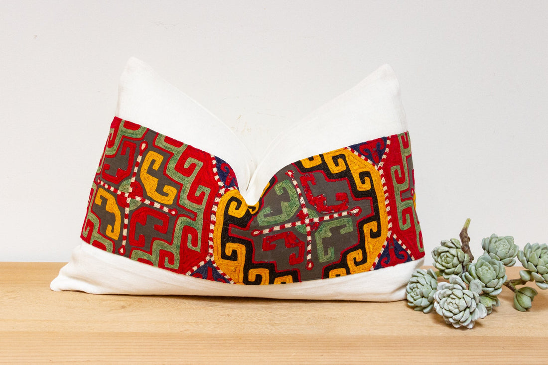 Veeda Antique Lakai Tribe Linen Pillow