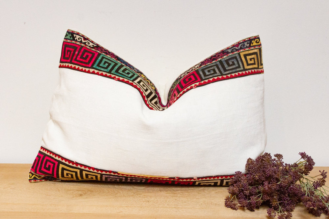 Yamna Antique Lakai Tribe Linen Pillow