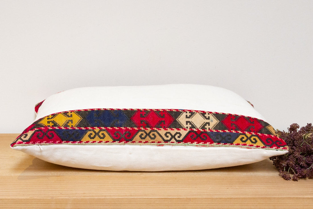 Ziya Antique Lakai Tribe Linen Pillow