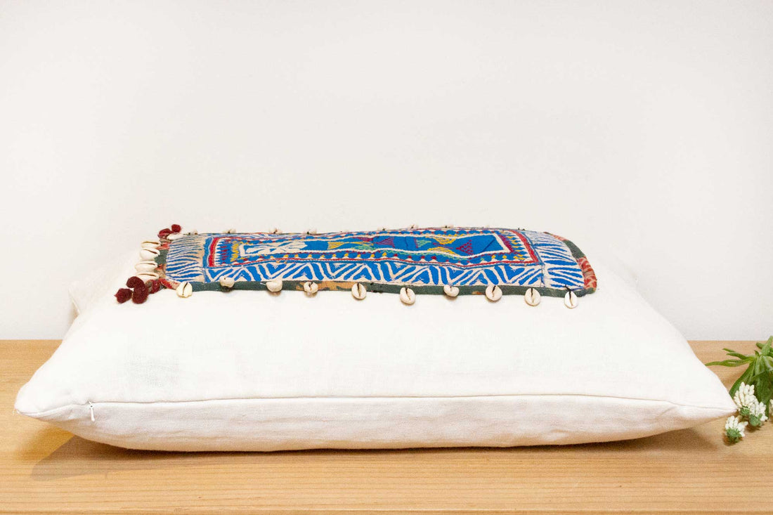 Mabali Himalayas Tribal Antique Linen Pillow