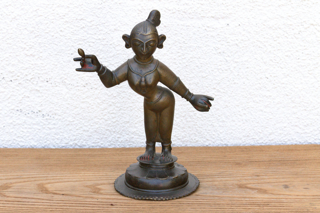 Antique Oil Rubbed Bronze Celestial Aspara
