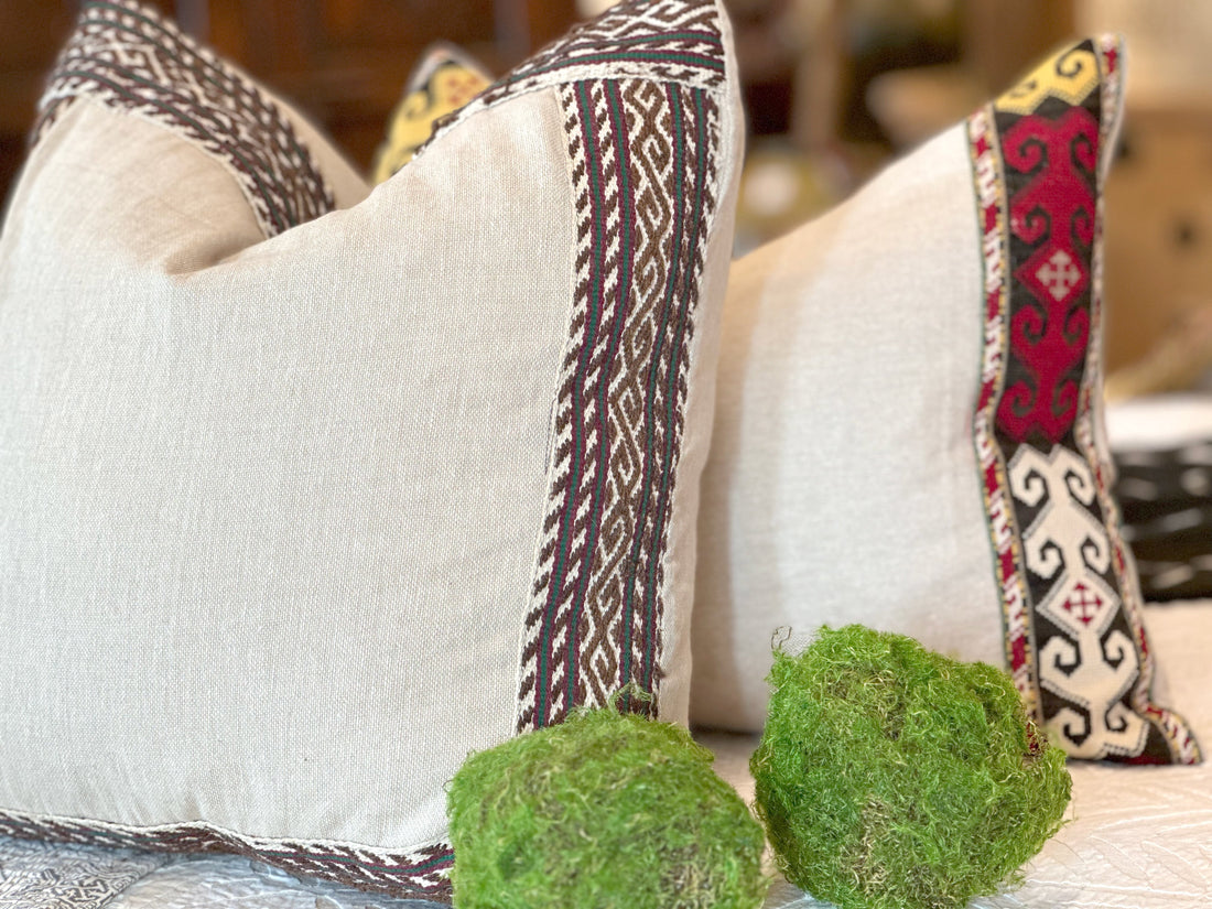 Giti Linen Tribal Border Pillow