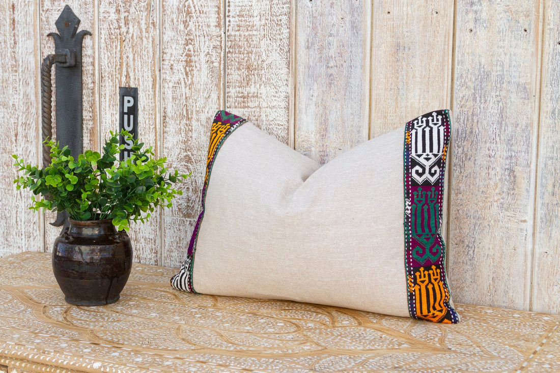 Ami Linen Tribal Border Pillow
