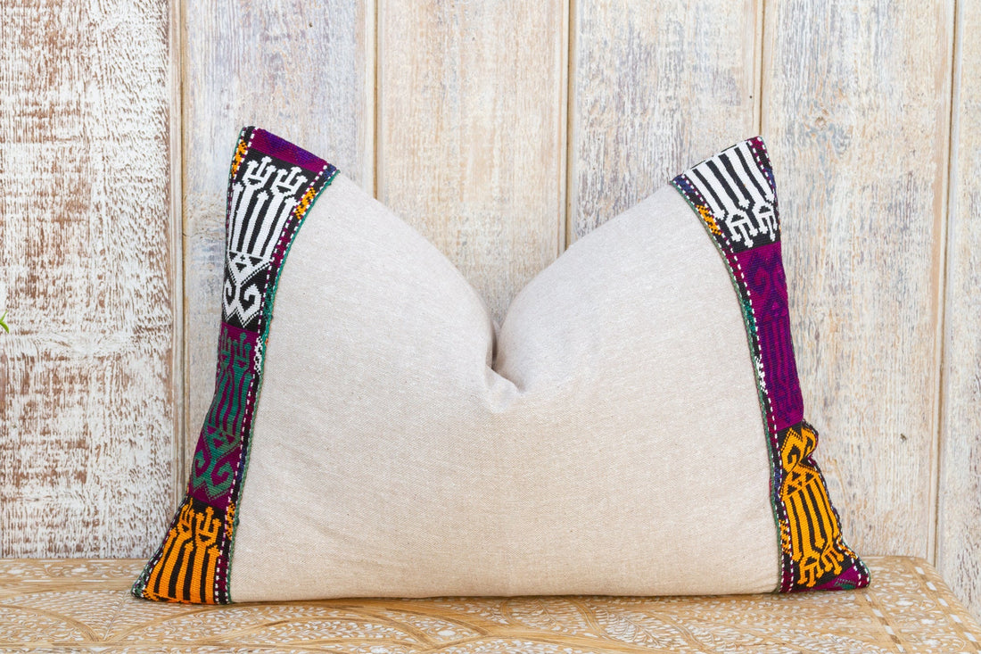 Ciona Linen Tribal Border Pillow (Trade)