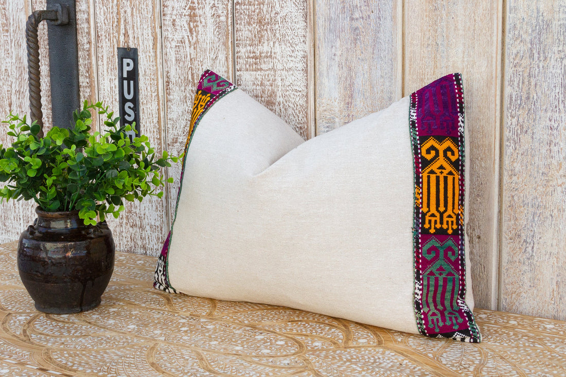 Eden Linen Tribal Border Pillow