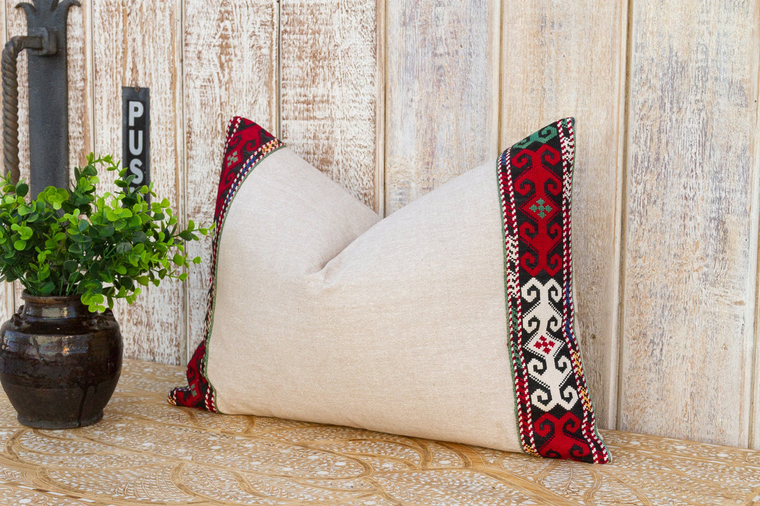 Homa Linen Tribal Border Pillow