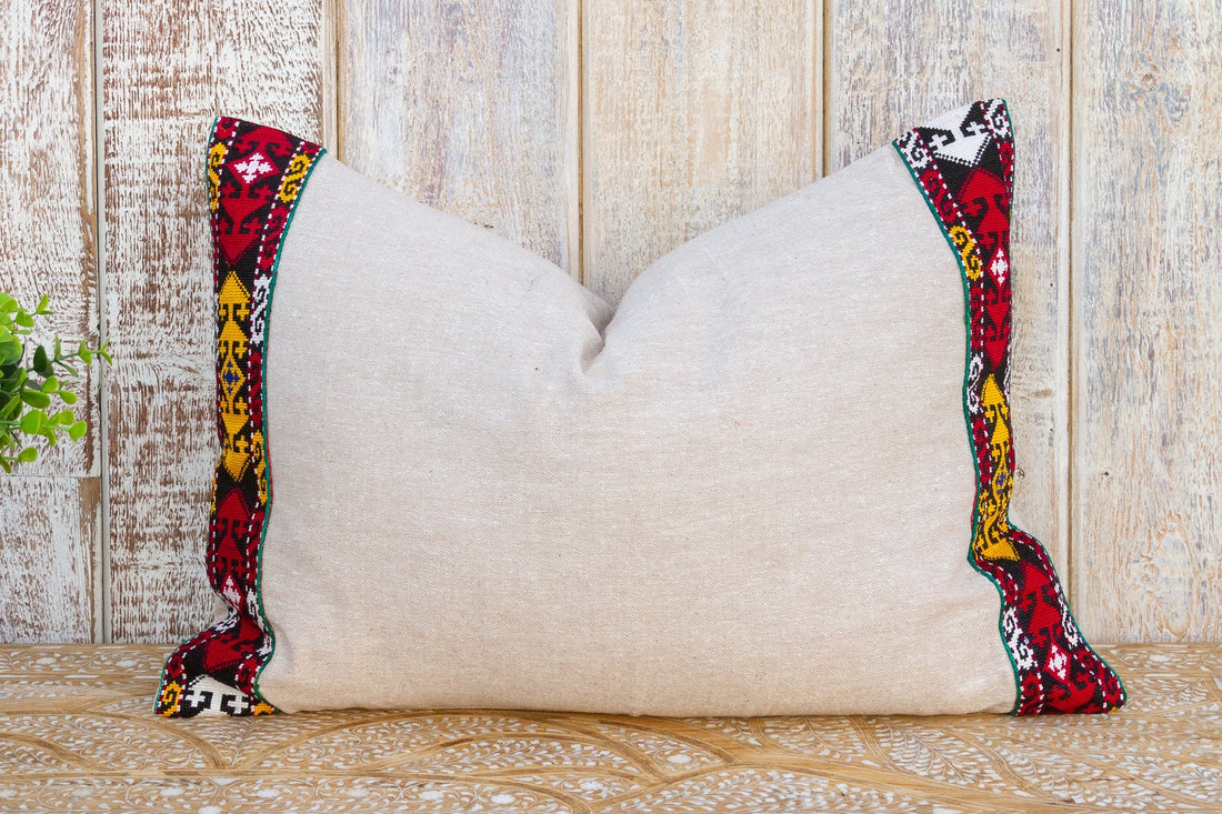 Joya Linen Tribal Border Pillow (Trade)