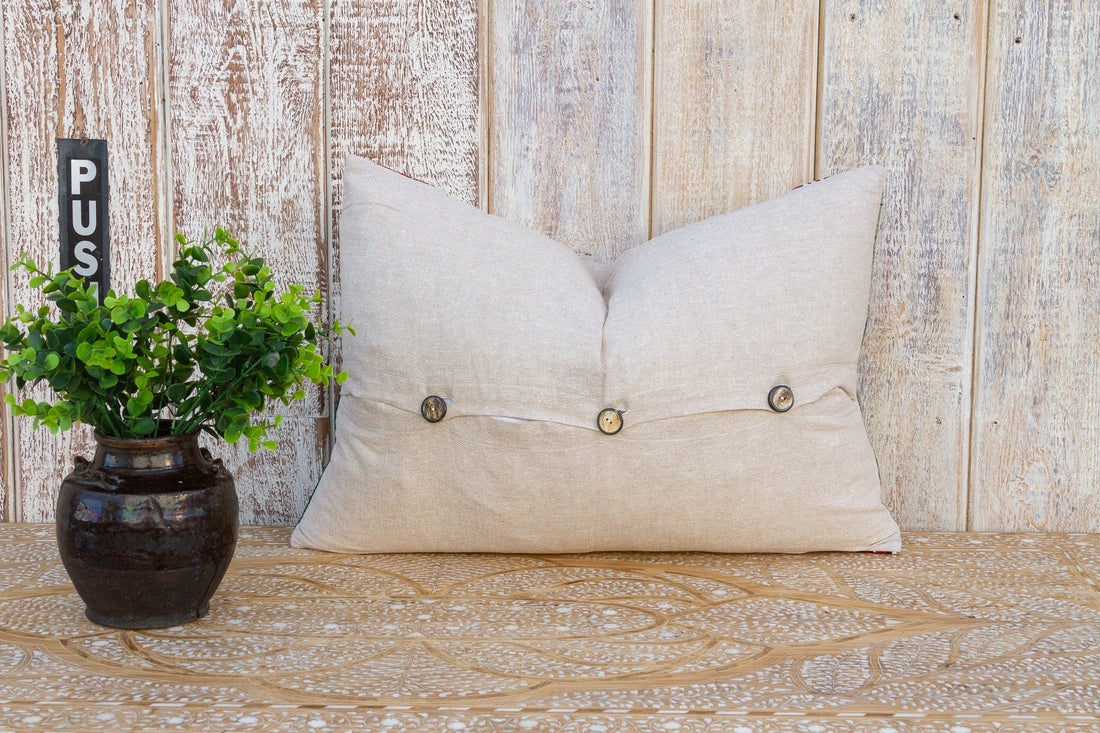 Luna Linen Tribal Border Pillow (Trade)