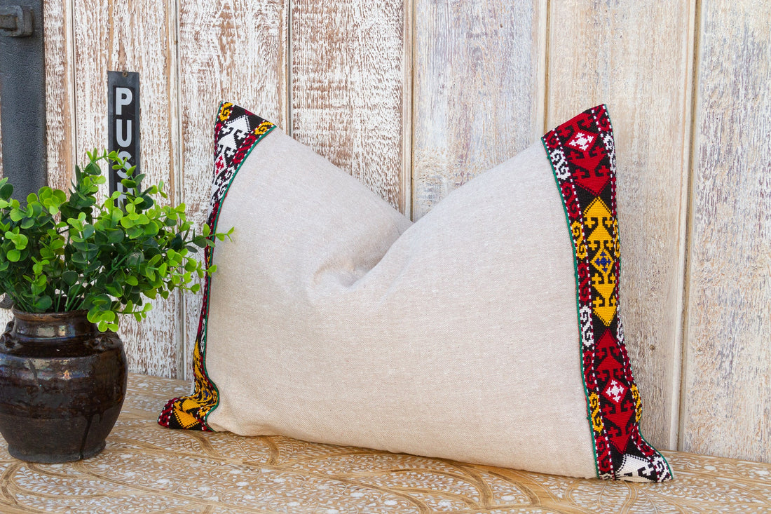Qia Linen Tribal Border Pillow