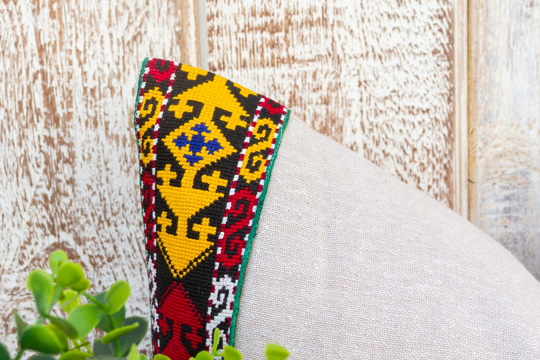 Rup Linen Tribal Border Pillow