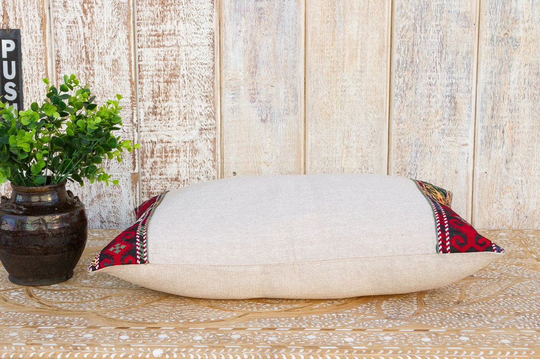 Sana Linen Tribal Border Pillow