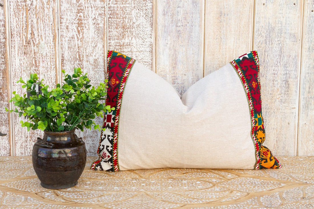 Usri Linen Tribal Border Pillow (Trade)