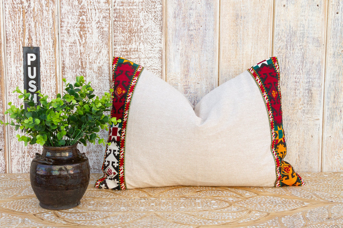 Usri Linen Tribal Border Pillow