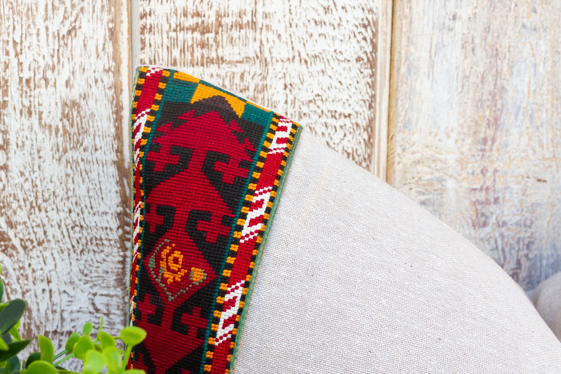 Usri Linen Tribal Border Pillow (Trade)