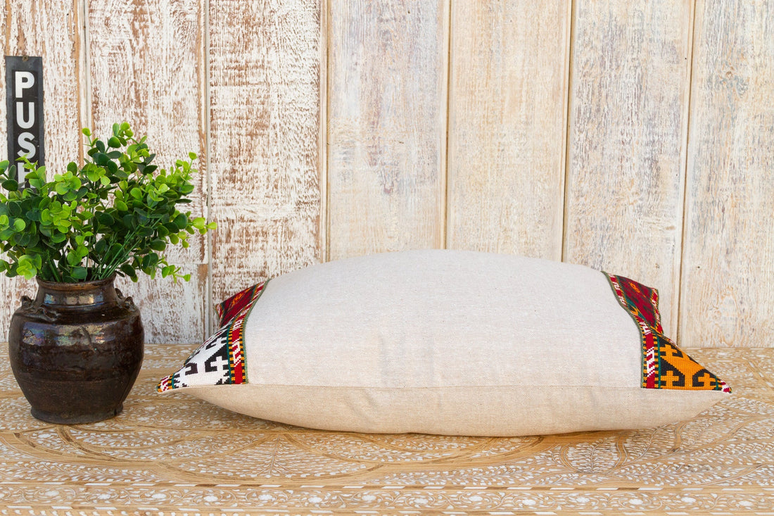 Usri Linen Tribal Border Pillow (Trade)