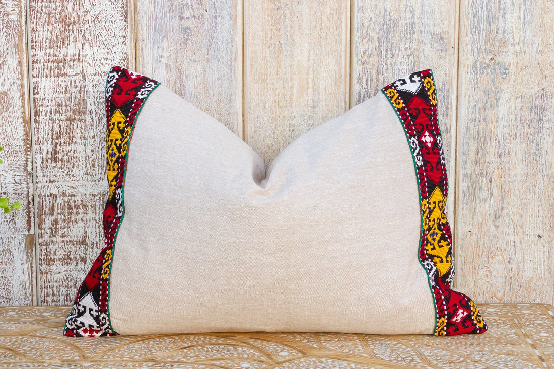 Yamha Linen Tribal Border Pillow (Trade)