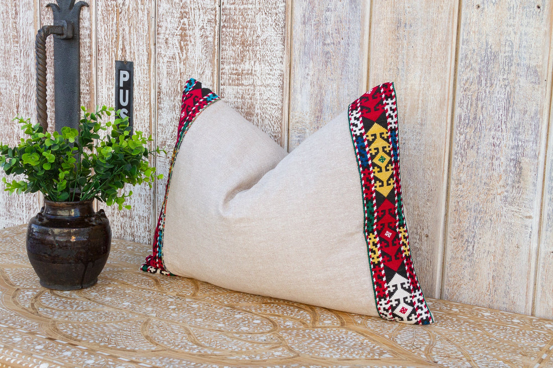 Zue Linen Tribal Border Pillow