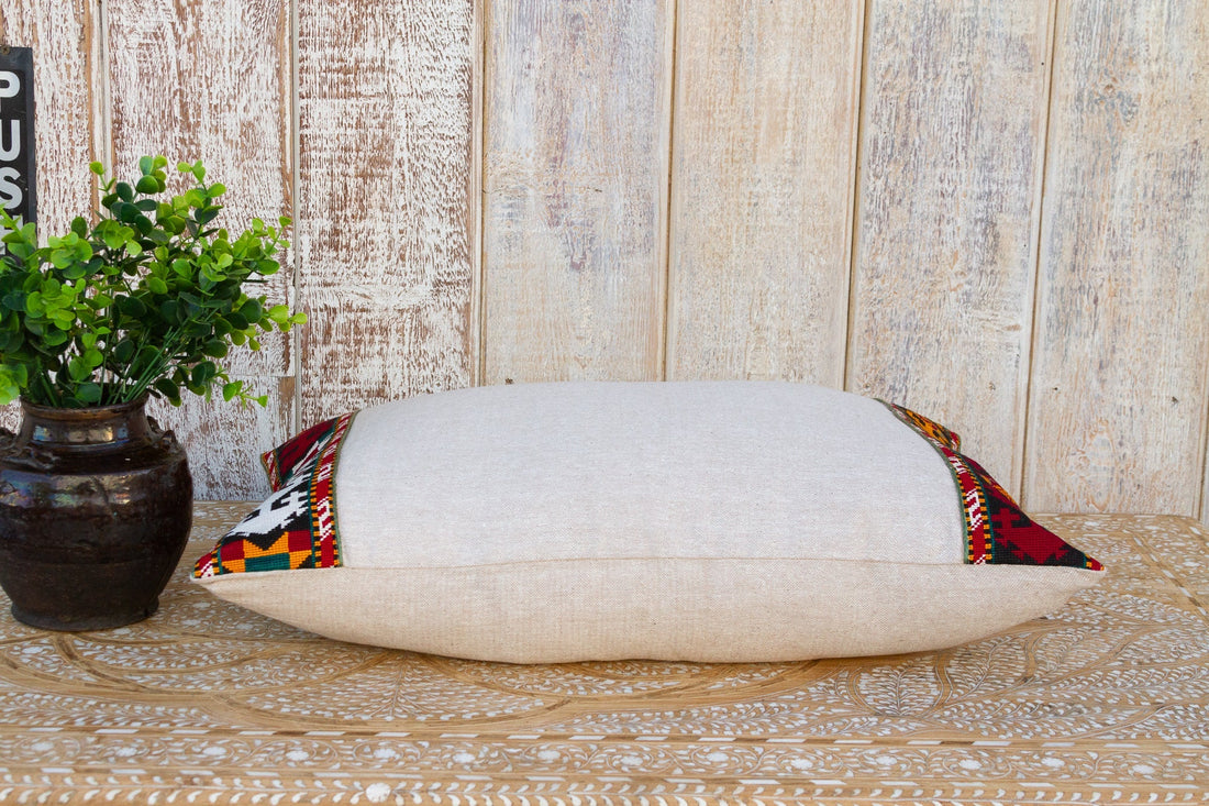 Gina Linen Tribal Border Pillow (Trade)