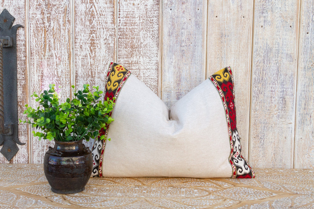 Hetvi Linen Tribal Border Pillow