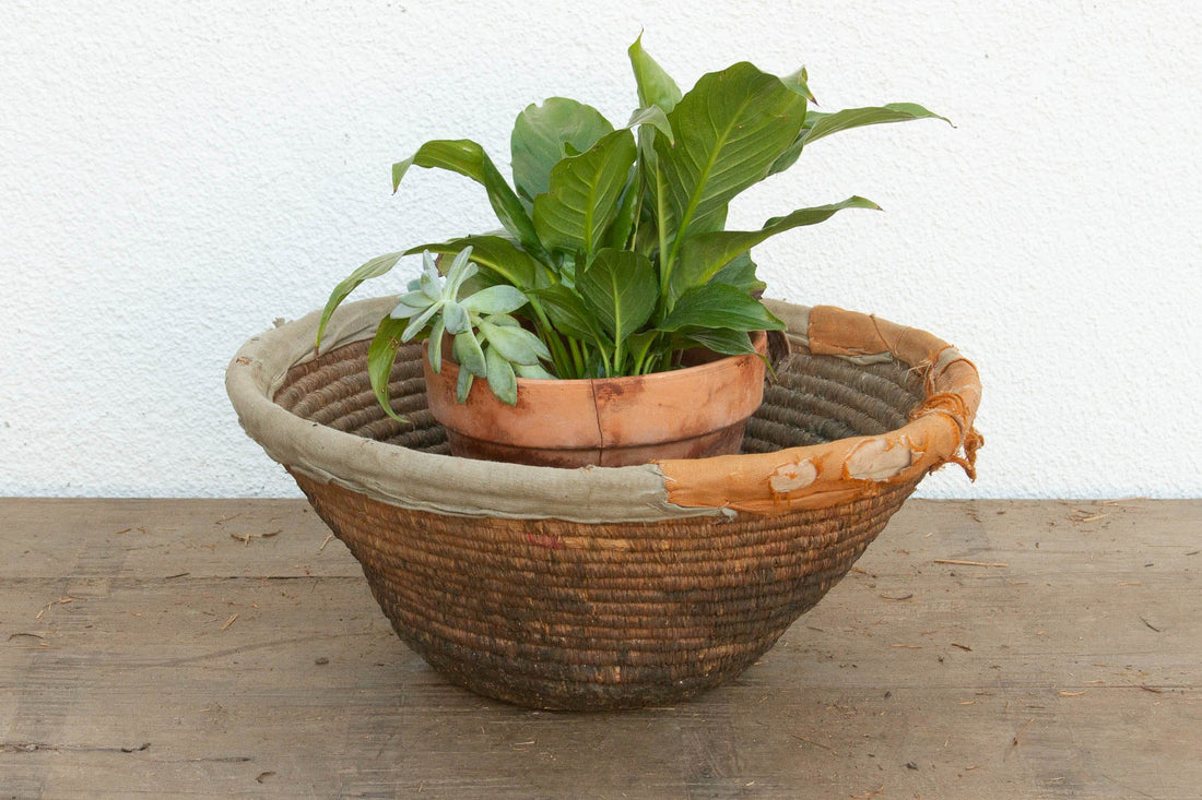 18" Dm Harvest Basket with Textile Rim & Mud Base (Trade)