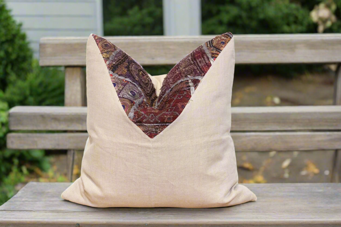 Nilo Antique Tapestry Linen Pillow