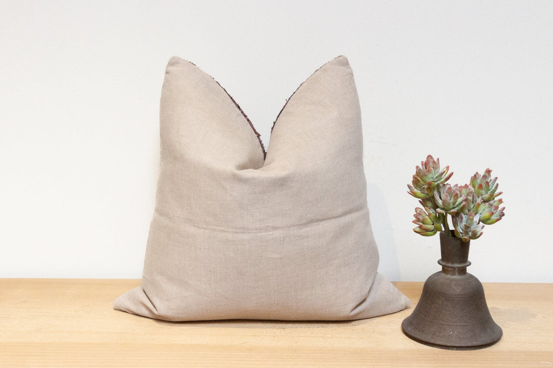 Nilo Antique Tapestry Linen Pillow