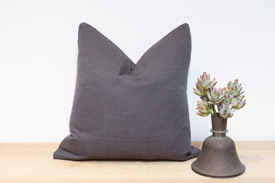 Sanna Antique Tapestry Linen Pillow (Trade)