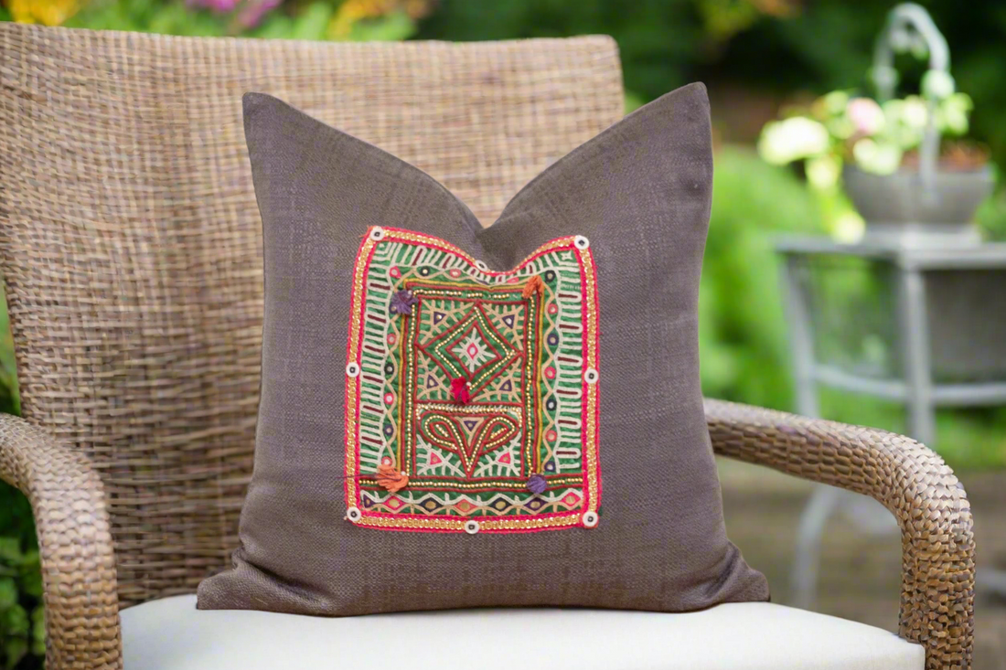 Sriha Antique Tapestry Linen Pillow