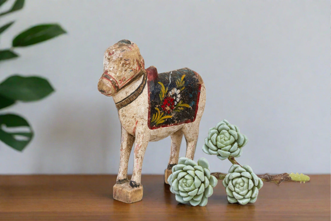 Kaila Wooden Painted Nandi Statue